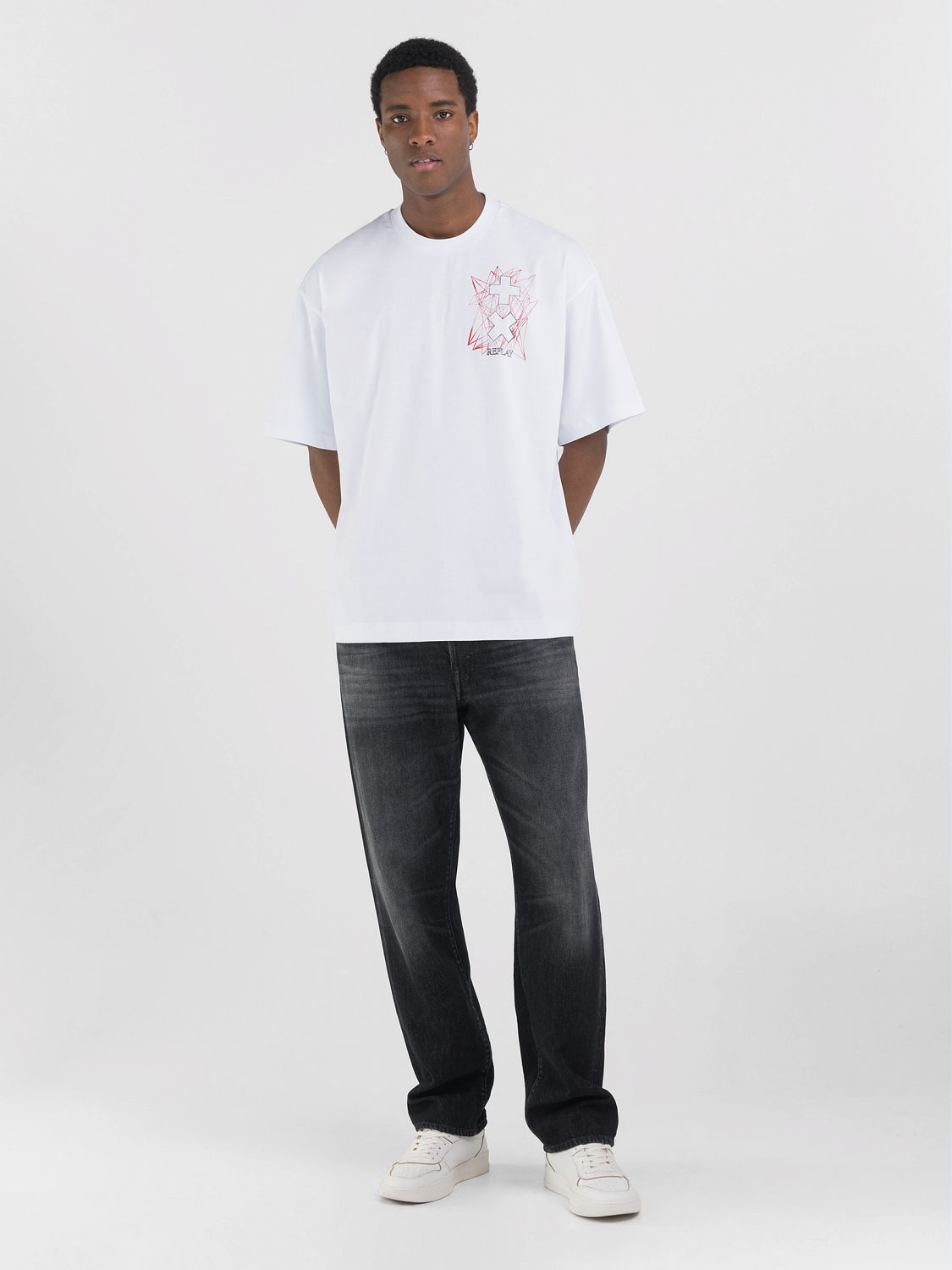 REPLAY CREW-NECK T-SHIRT WITH REPLAY X GARRIX GRAPHIC PRINT FRONT AND BACK